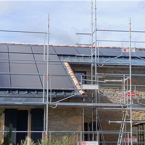 Chantier de 18 kWc en cours de pose à St Rome de Cernon (12), Cadenet Photovoltaïque